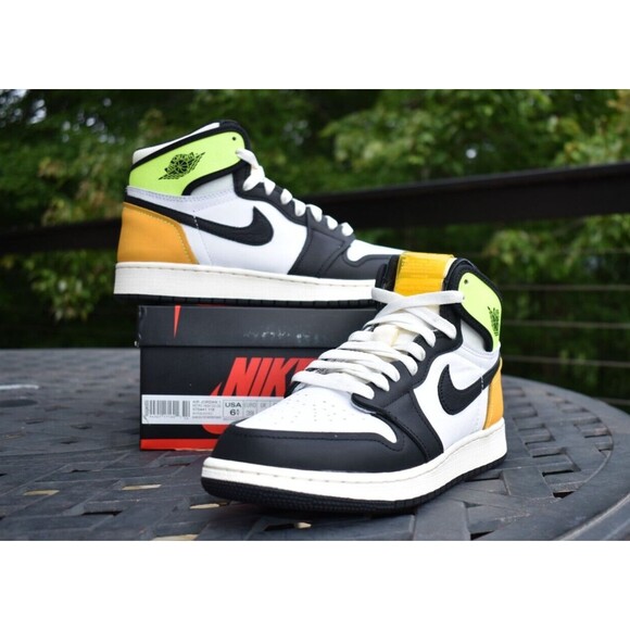 Nike Air Jordan 1 Retro High OG GS 'Volt Gold'575441-118Youth Size 6.5Y